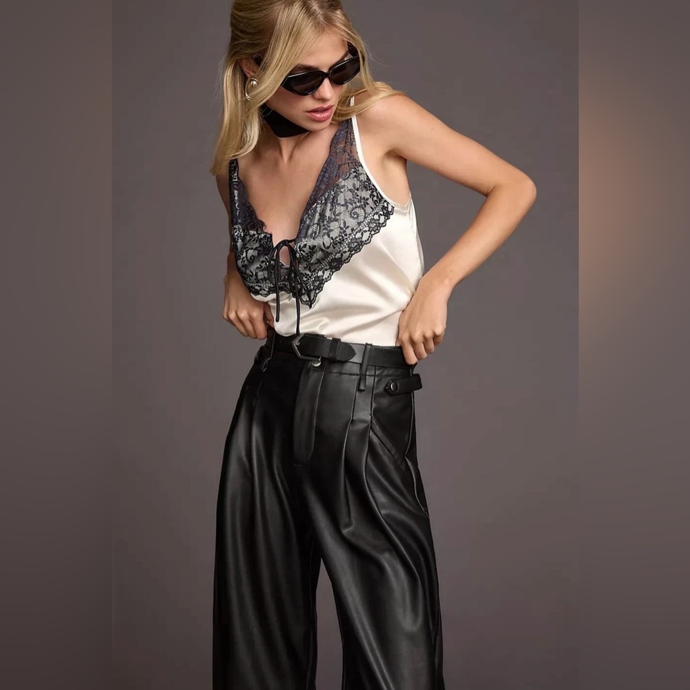 Anthropologie Maeve Faux Leather Black High-Waisted Taper Trousers Size 6 - Picture 2 of 11